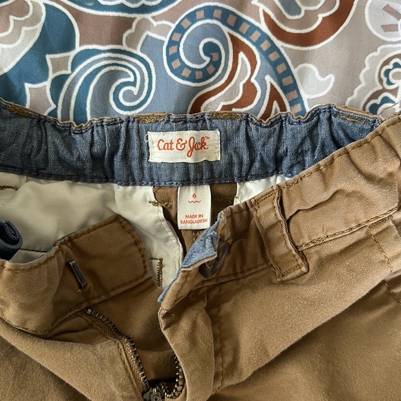 Cat&jack size 6 adjustable waist shorts with pockets - Picture 3 of 4